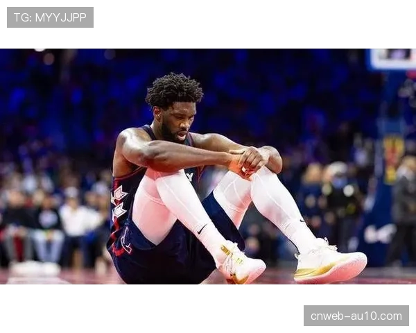 特写：受伤病困扰一年的篮网后卫在训练中首次完成全力纵贯全场突破